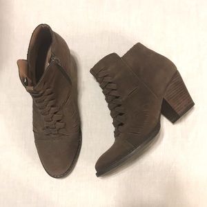 Mossimo Supply Co - Romantic Woven Heeled Booties, Brown